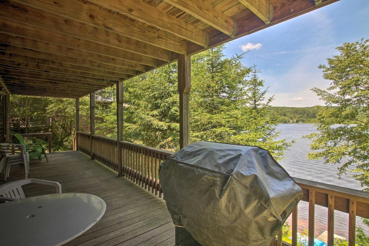 Waterfront New England House On Wickaboag Lake! West Brookfield Eksteriør bilde